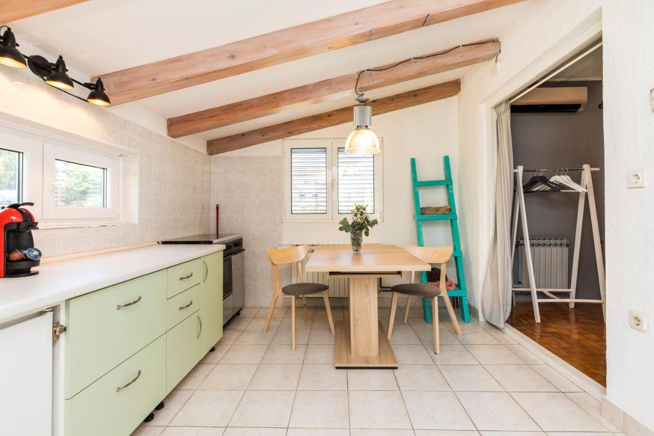 Alaburic Rooms & Apartment Mali Lošinj Екстериор снимка