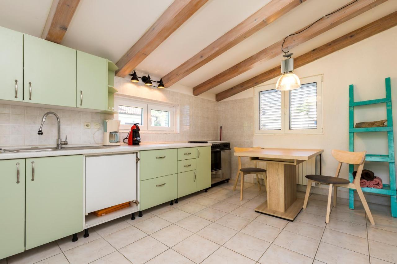 Alaburic Rooms & Apartment Mali Lošinj Екстериор снимка